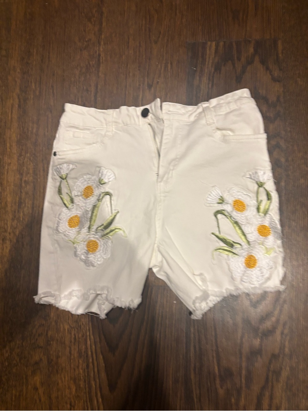 Boston Proper White Daisy Embroidered Denim Shorts